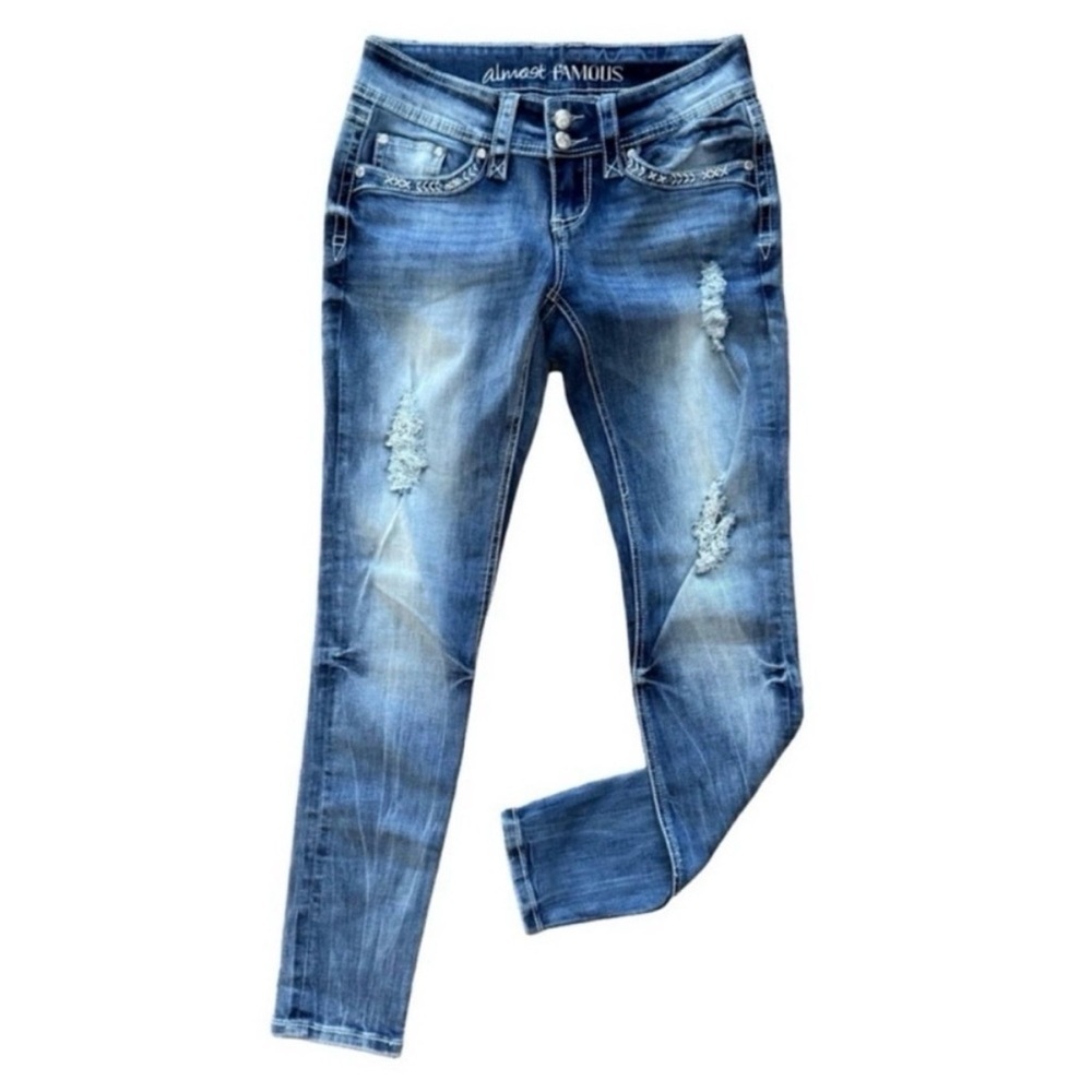ALMOST FAMOUS 🔥 Low Rise Distressed Skinny Jeans Size 3 Y2K Denim ✨👖